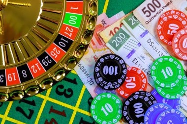 French Roulette wheel and betting layout on familytoto wap live-dealer table